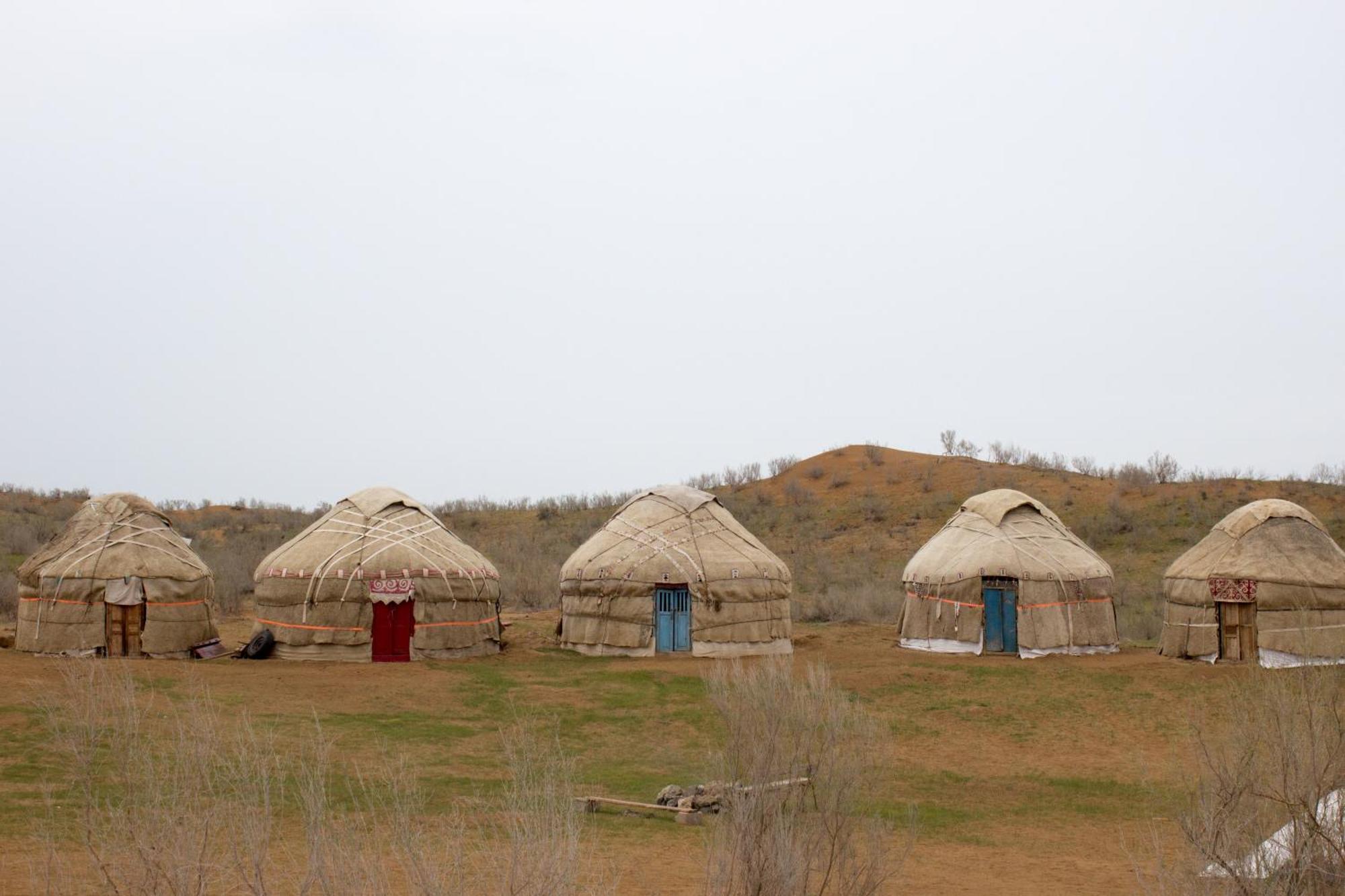 Authentic Uzbek Yurt Camp Eco-Friendly Hotel Nurota Bagian luar foto