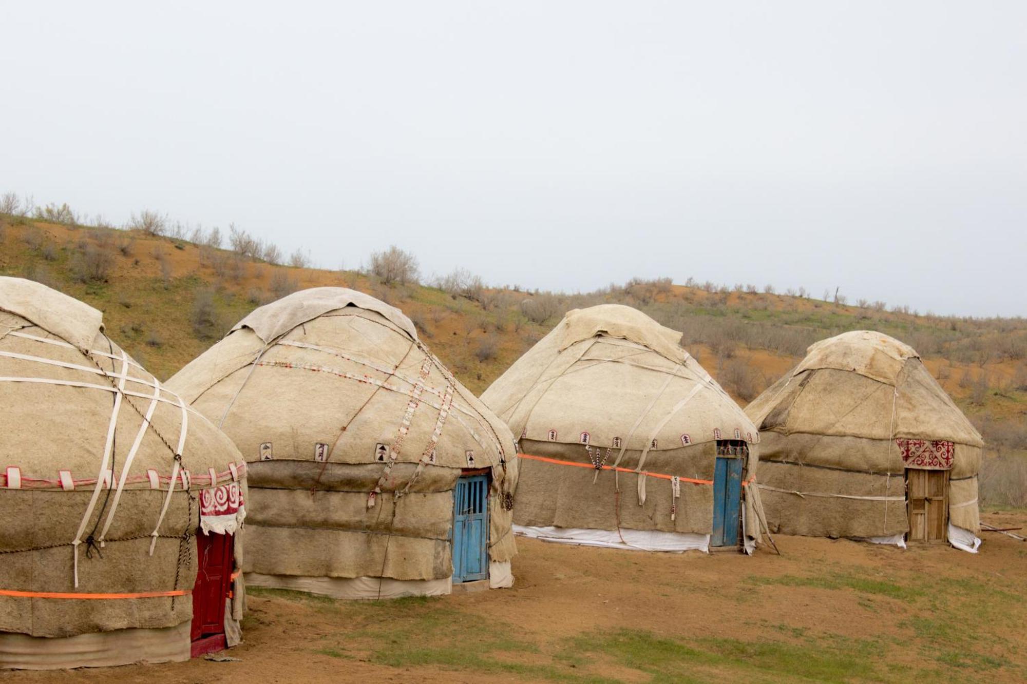 Authentic Uzbek Yurt Camp Eco-Friendly Hotel Nurota Bagian luar foto
