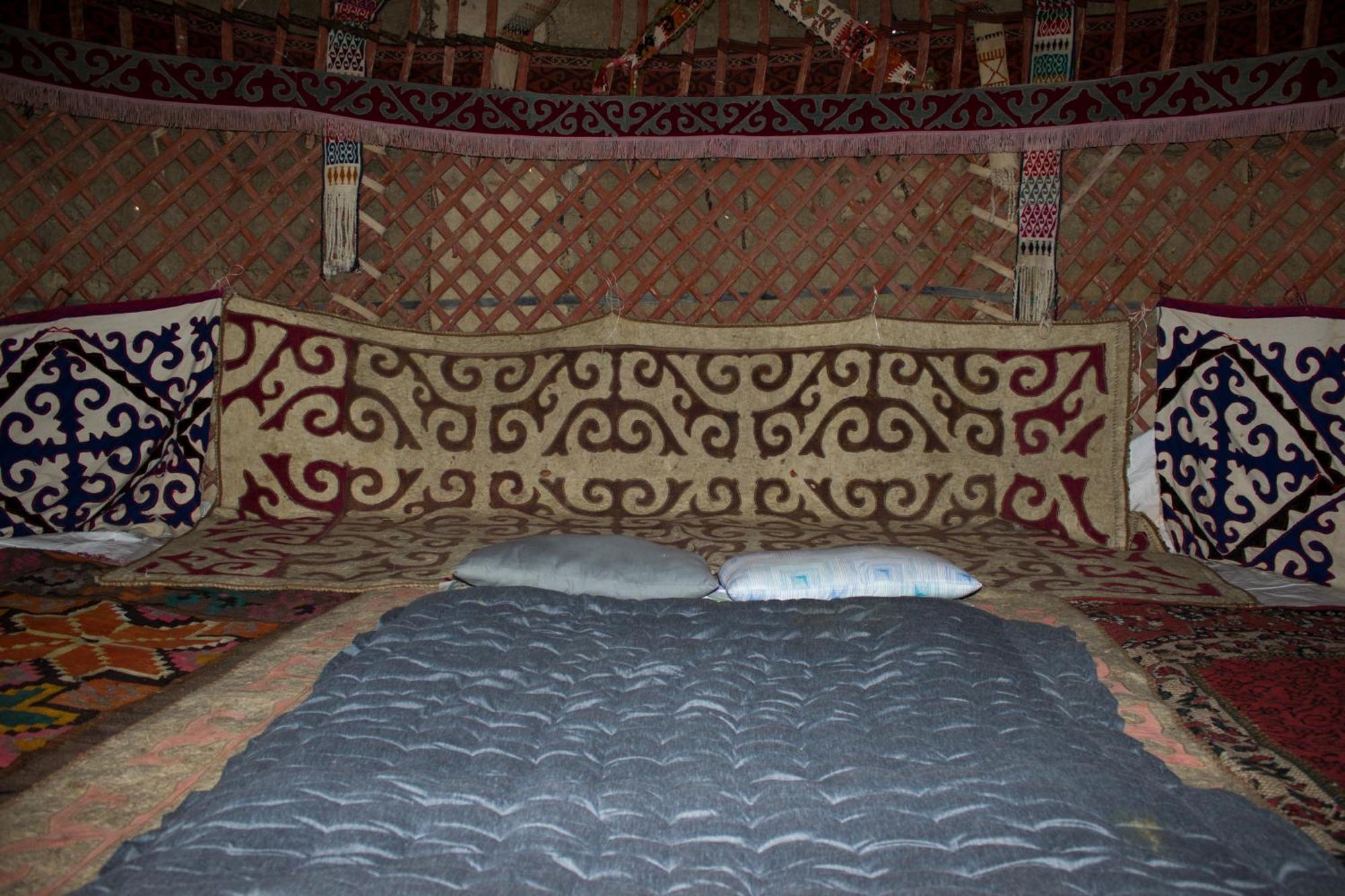 Authentic Uzbek Yurt Camp Eco-Friendly Hotel Nurota Bagian luar foto