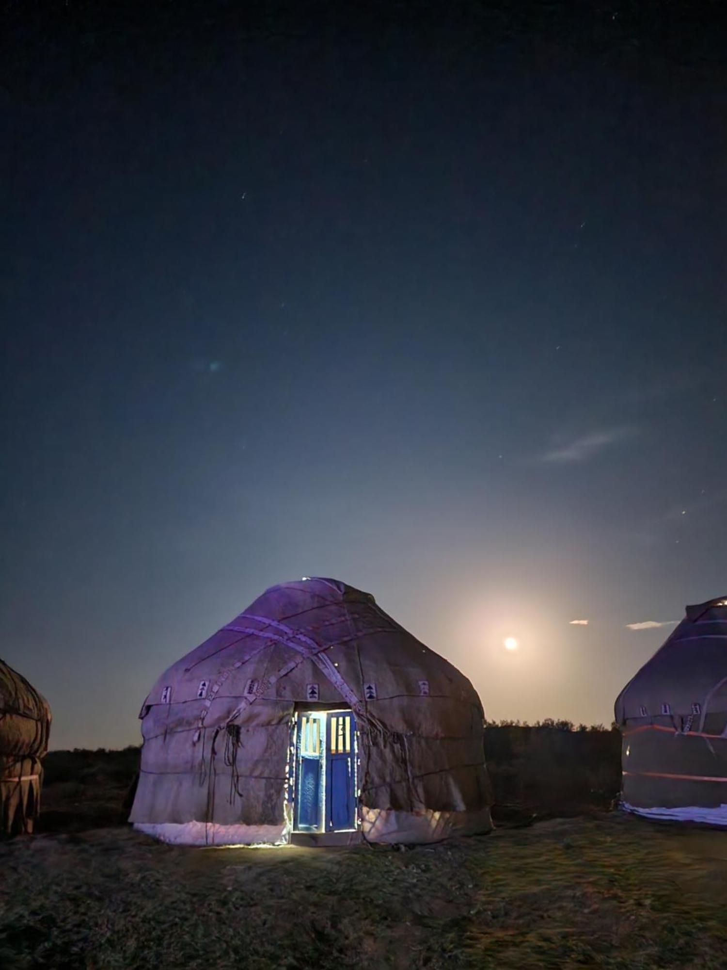 Authentic Uzbek Yurt Camp Eco-Friendly Hotel Nurota Bagian luar foto