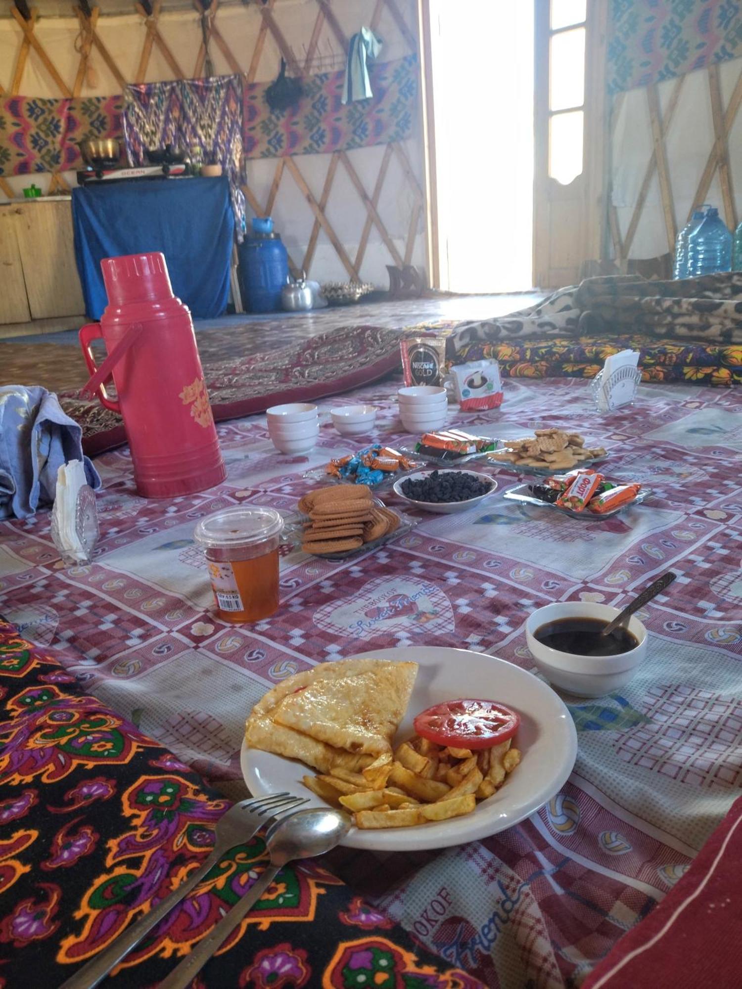 Authentic Uzbek Yurt Camp Eco-Friendly Hotel Nurota Bagian luar foto